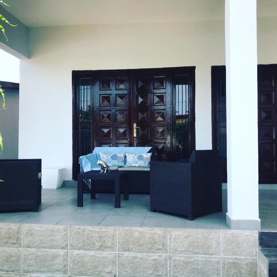 La Villa M Conakry Kültér fotó